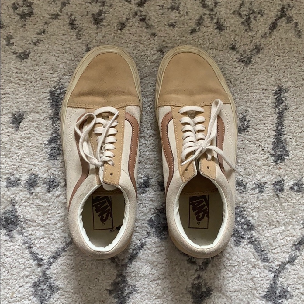 Tan vans